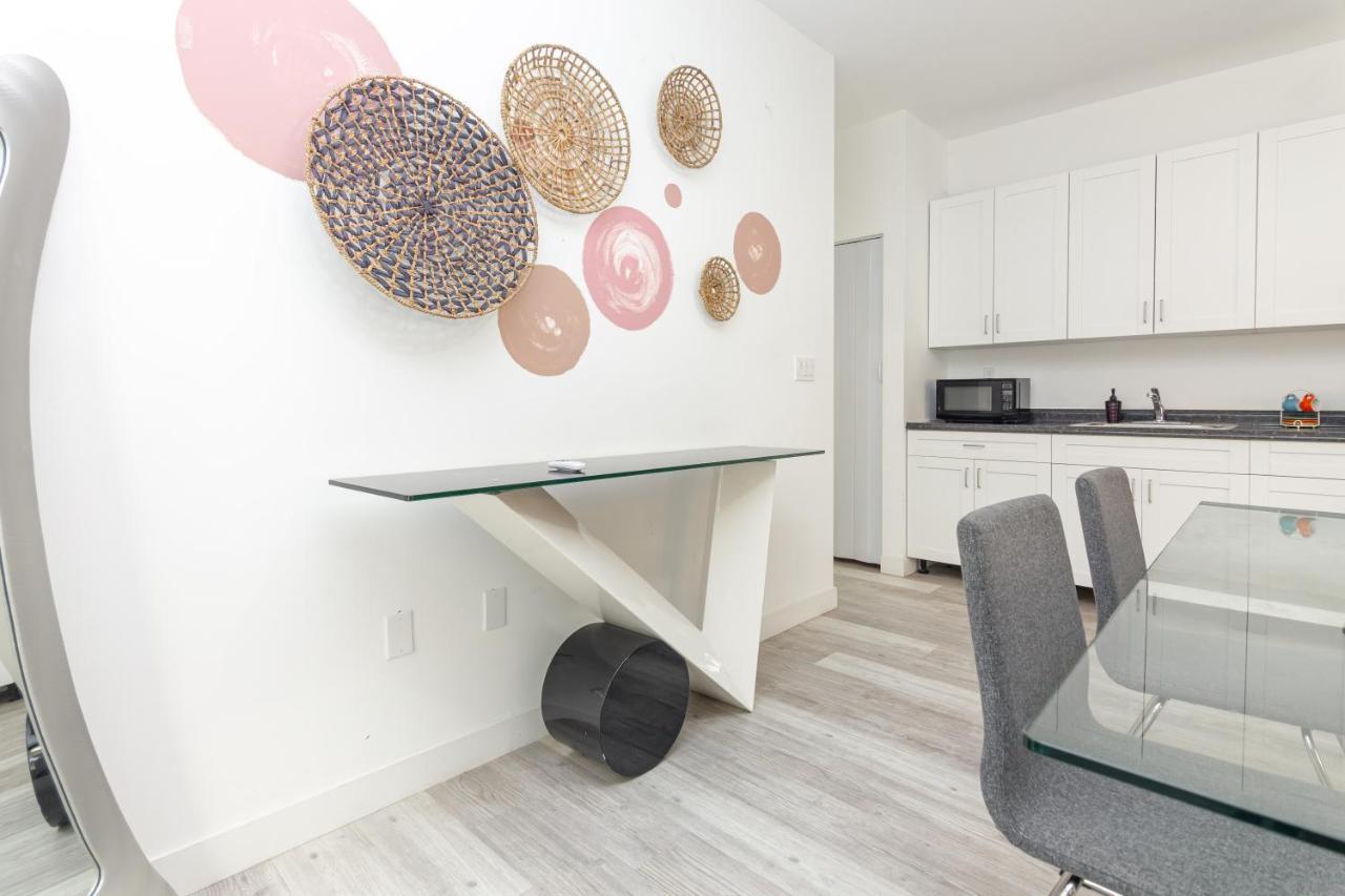 Home Midtown Miami - Wynwood Area With Backyard - Art District Near To Beach Extérieur photo